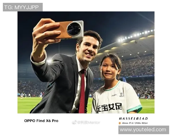 足球场上的魅力男神盘点哪些足球明星以帅气形象赢得球迷心动